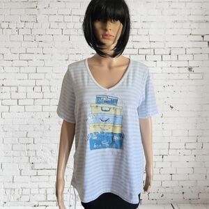 White/light blue striped V-neck travel t-shirt, plus size 1X